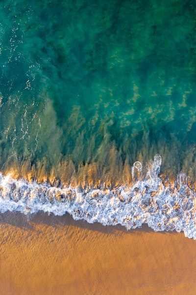 海浪鸟瞰图